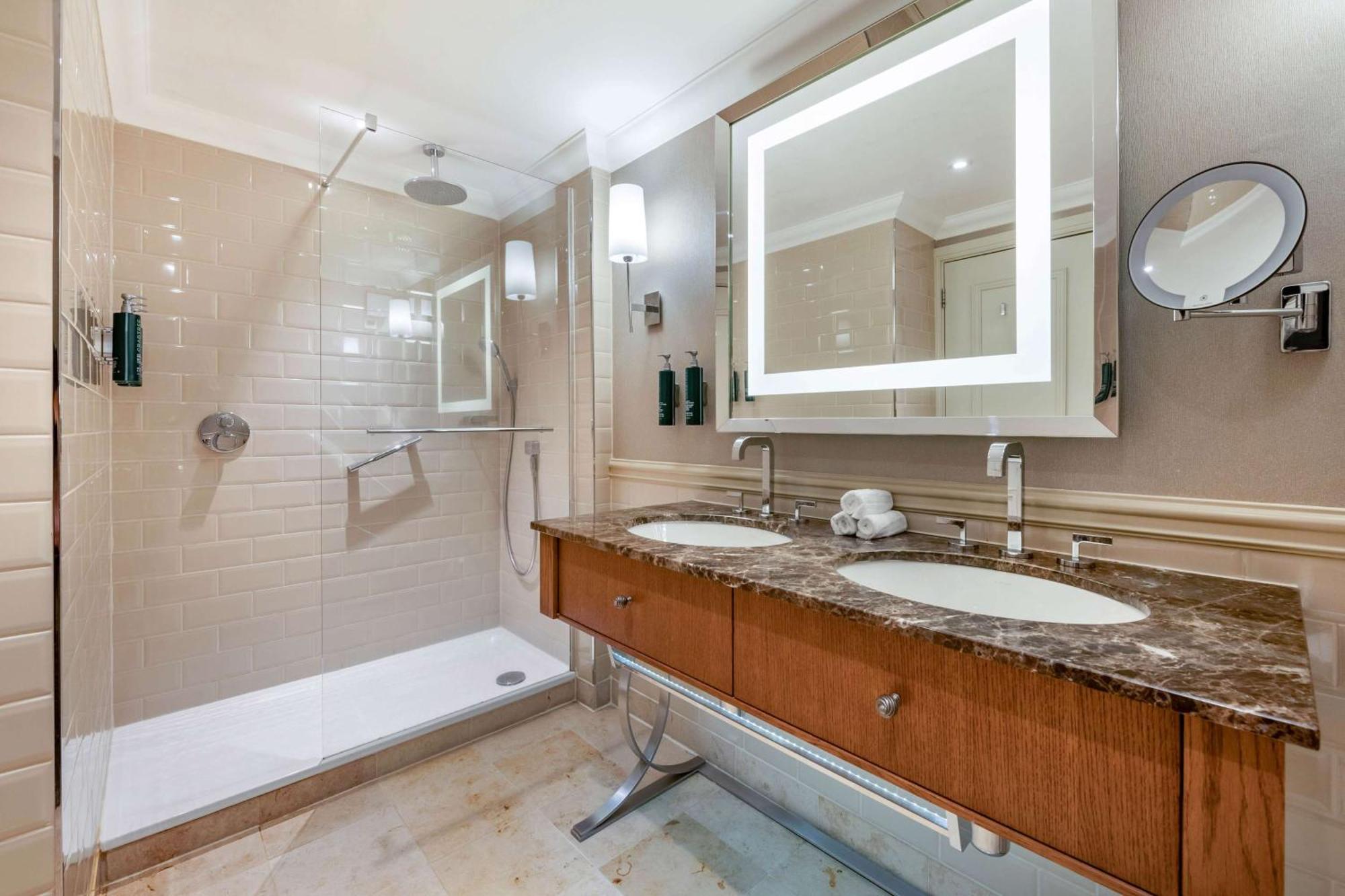 Hilton Grand Vacations Club Craigendarroch Suites Scotland Ballater Buitenkant foto